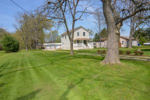 Florence Township NJ home with expansive yard and private setting