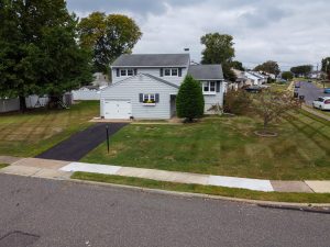 Front exterior of residential home in Bordentown NJ purchased during a family transition