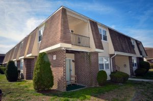 Exterior view of a condominium building in the Florence Tollgate community in Florence Township NJ
