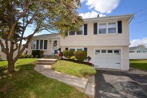 Split-level home in the Yardville Heights neighborhood of Hamilton Township NJ.