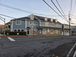 The Olde Nottingham Tavern at the corner of Nottingham Way and Mercer Street in Hamilton Square NJ.